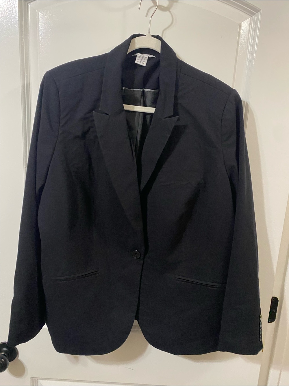 Liz Claiborne Black Single-Button Tailored Blazer